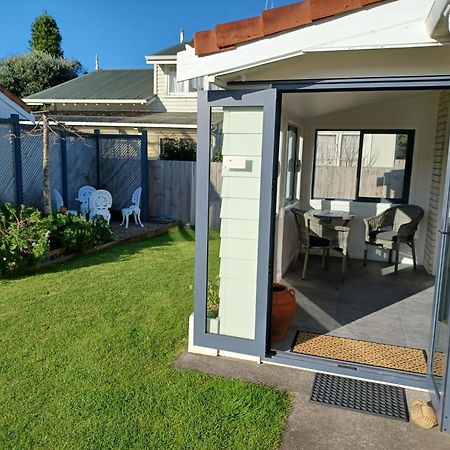 Our Raglan Town Houseヴィラ エクステリア 写真