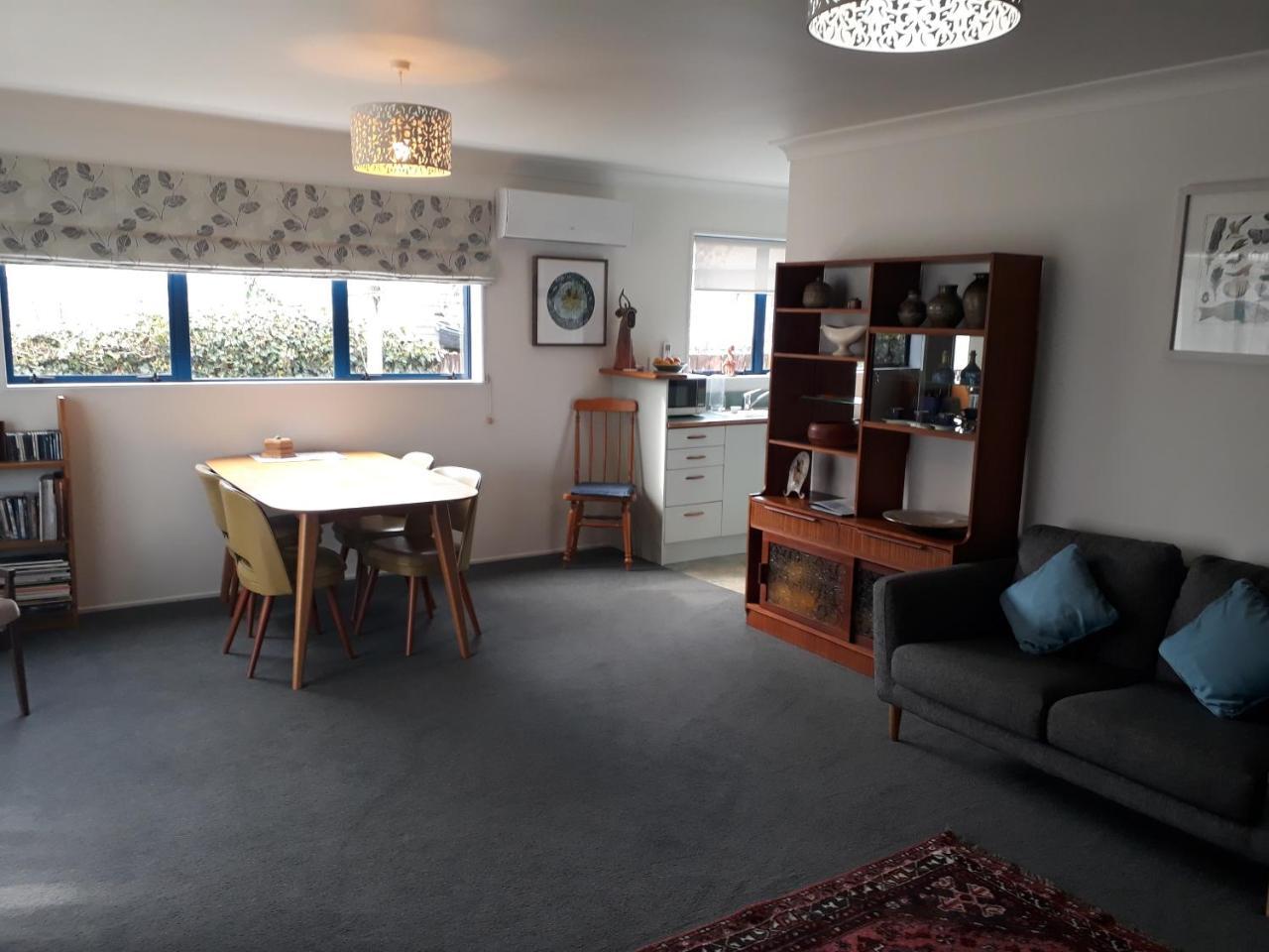 Our Raglan Town Houseヴィラ エクステリア 写真